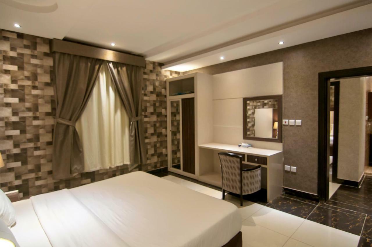 Elite Suites Hotel - Al Muruj 리야드 외부 사진